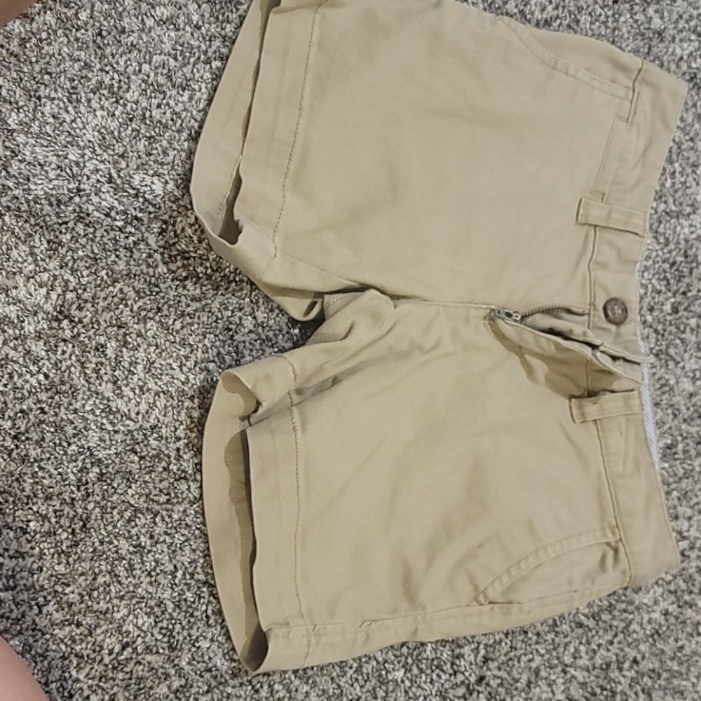 Red camel size 1 Kahki shorts